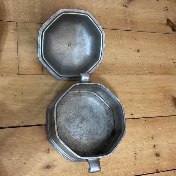 Wilton Armelate cookware - Picture 5 of 6